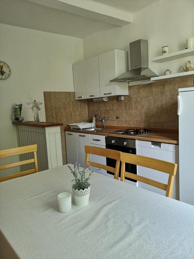 Apartment Kalavojna Rakalj Buitenkant foto
